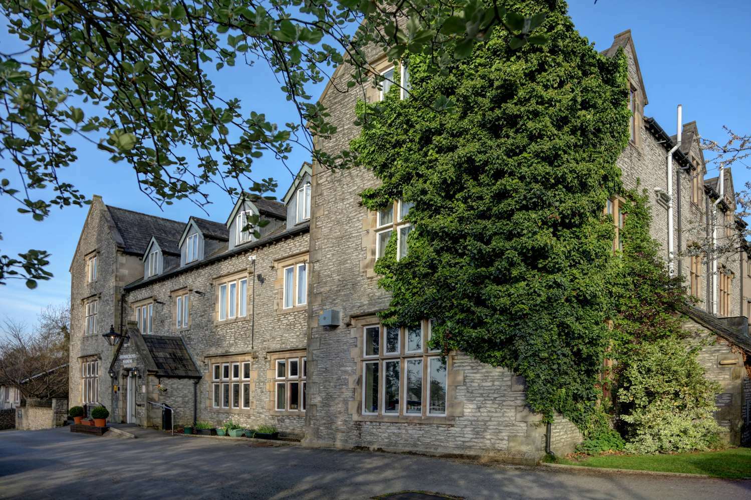 Stonecross Manor Hotel Kendal Dış mekan fotoğraf